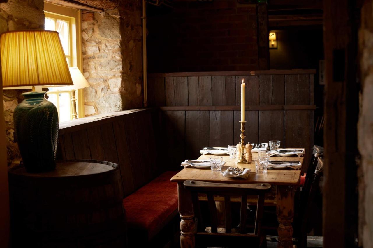 The Queen'S Head Broad Chalke Eksteriør billede